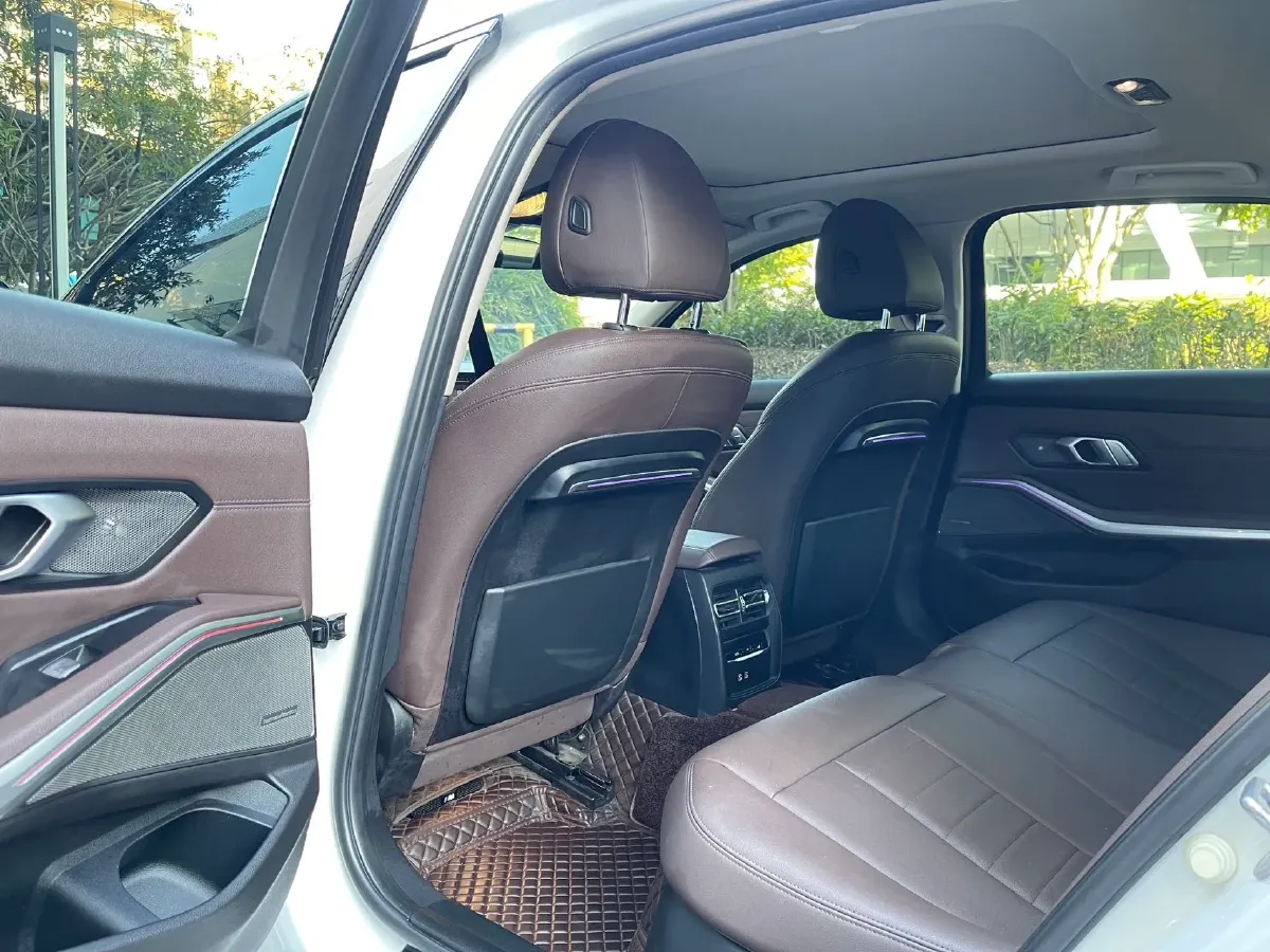 2020 BMW 3 Series 2.0T 184HP L4 8AT,autocango,china used car exporter,china ev exporter,chinese used car exporter,chinese used ev exporter