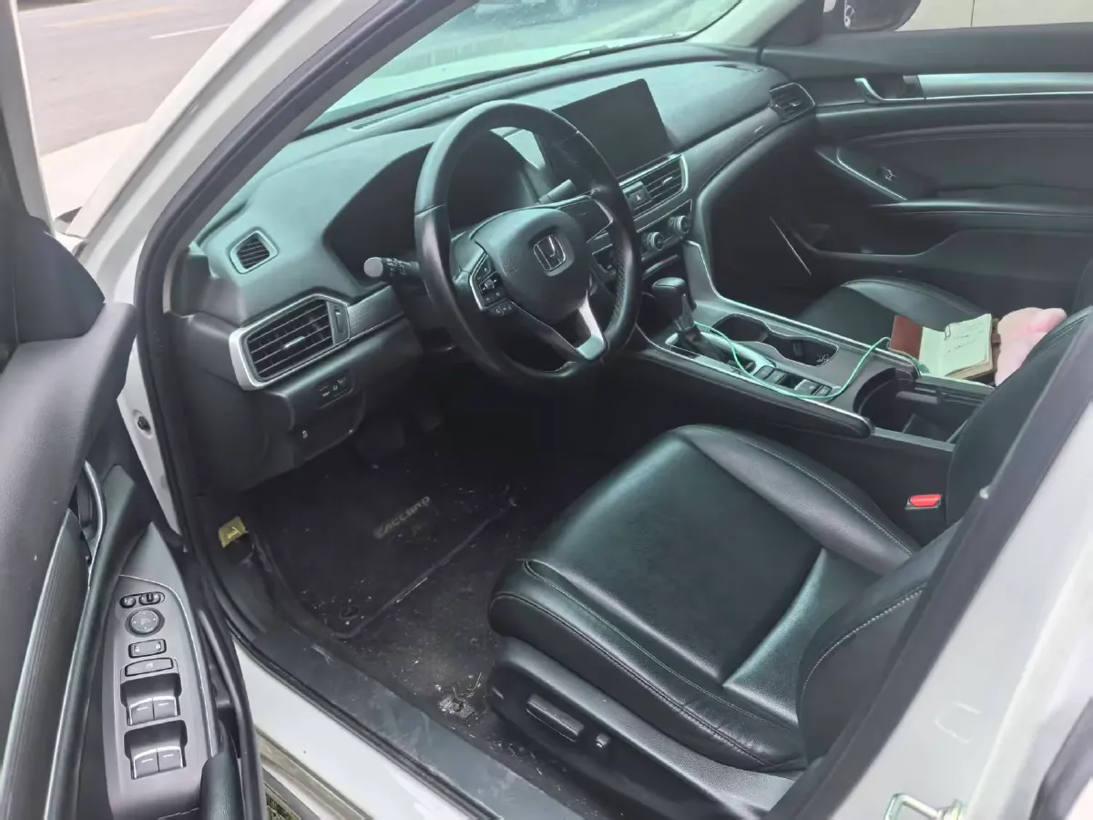 2022 Honda Accord 1.5T 194HP L4 CVT,autocango,china used car exporter,china ev exporter,chinese used car exporter,chinese used ev exporter
