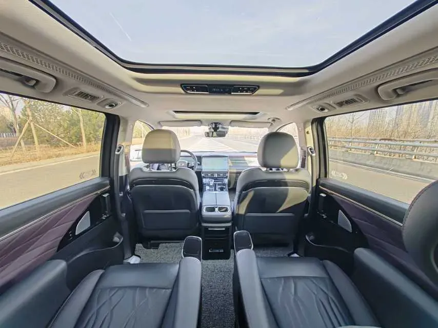 2023 GAC Trumpchi M8 2.0T 252HP L4 8AT,autocango,china used car exporter,china ev exporter,chinese used car exporter,chinese used ev exporter