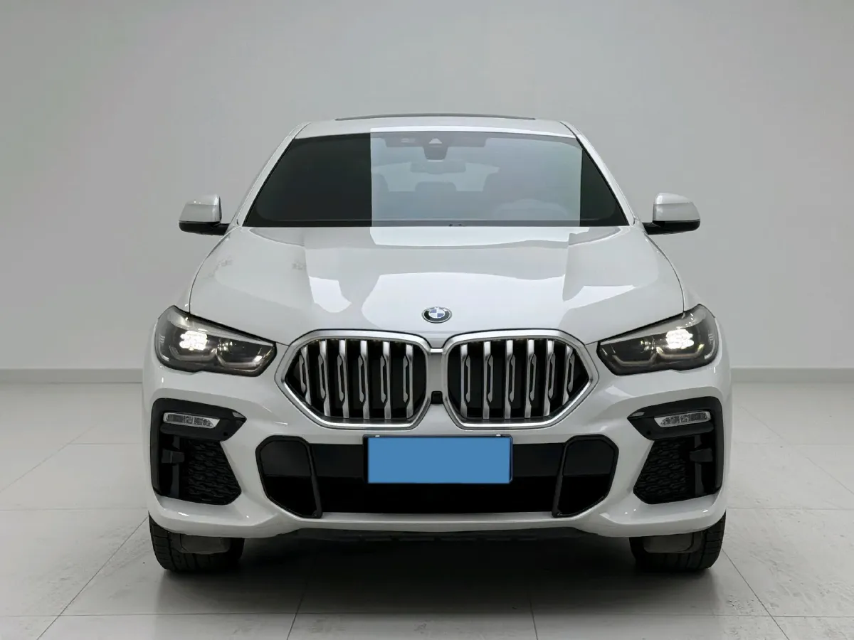 2021 BMW X6 2.0T 265HP L4 8AT,autocango,china used car exporter,china ev exporter,chinese used car exporter,chinese used ev exporter