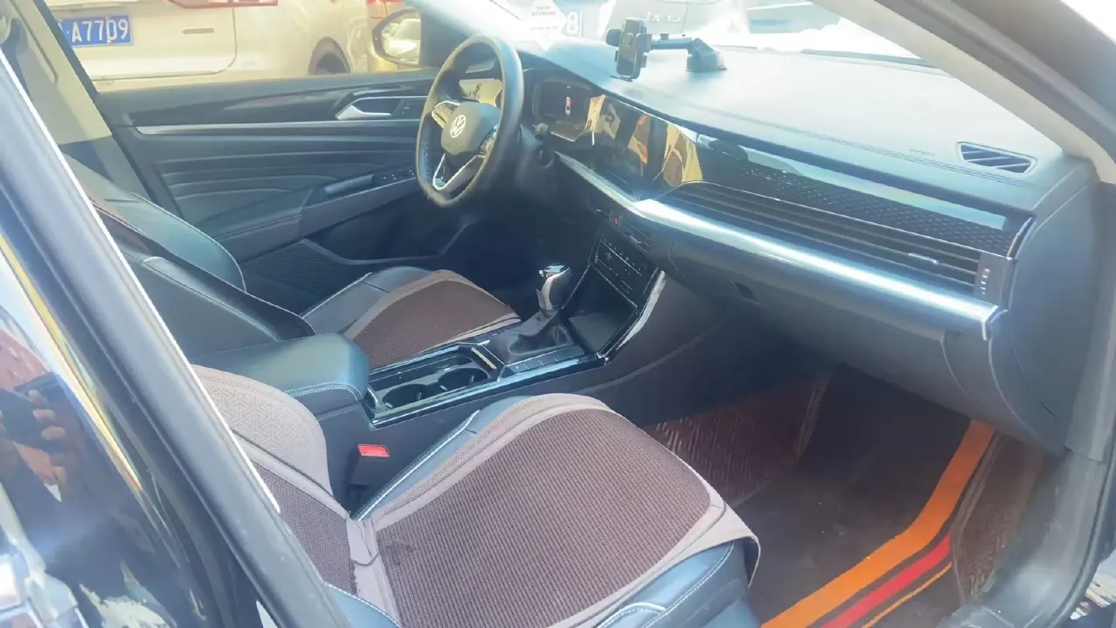 2023 Volkswagen Passat 2.0T 186HP L4 7DCT,autocango,china used car exporter,china ev exporter,chinese used car exporter,chinese used ev exporter