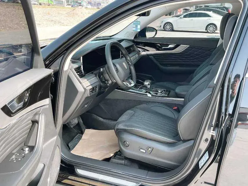 2022 HongQi HS5 2.0T 224HP L4 6AT,autocango,china used car exporter,china ev exporter,chinese used car exporter,chinese used ev exporter