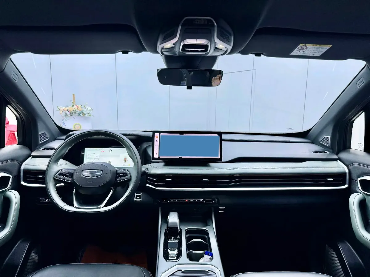 2023 Geely Okavango L 2.0T 218HP L4 7DCT,autocango,china used car exporter,china ev exporter,chinese used car exporter,chinese used ev exporter