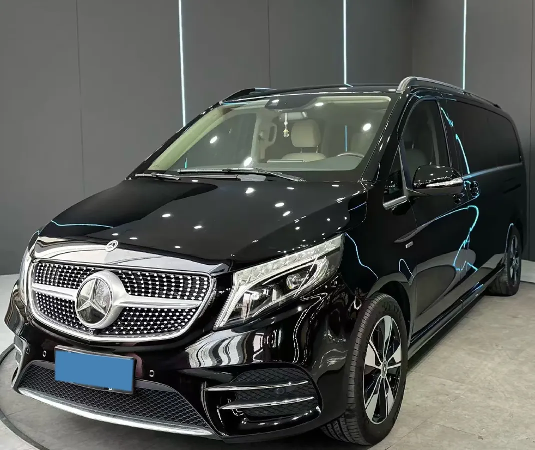 2020 Mercedes-Benz V Class 2.0T 211HP L4 9AT,autocango,china used car exporter,china ev exporter,chinese used car exporter,chinese used ev exporter