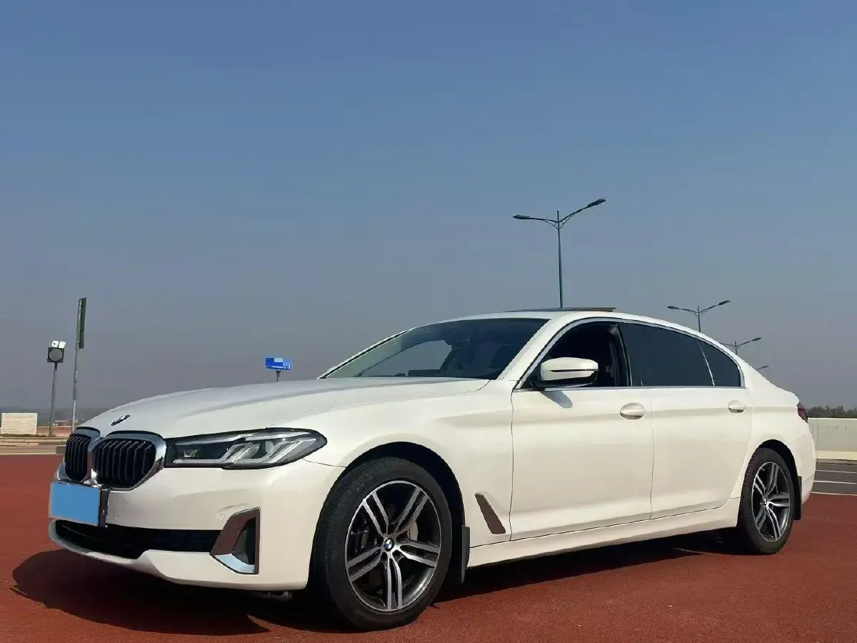 2021 BMW 5 Series 2.0T 252HP L4 8AT