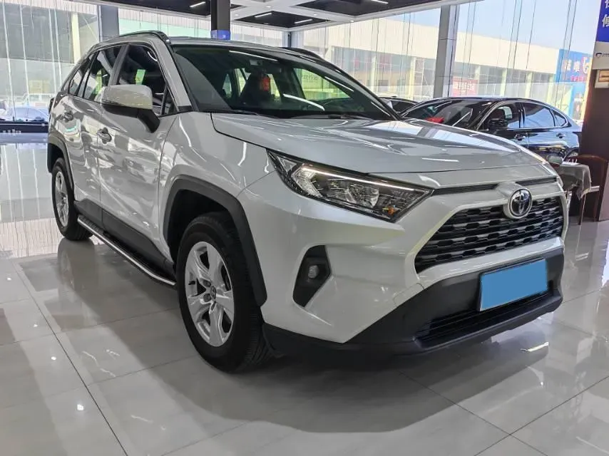 2023 Toyota RAV4 2.0L 171HP L4 CVT,autocango,china used car exporter,china ev exporter,chinese used car exporter,chinese used ev exporter