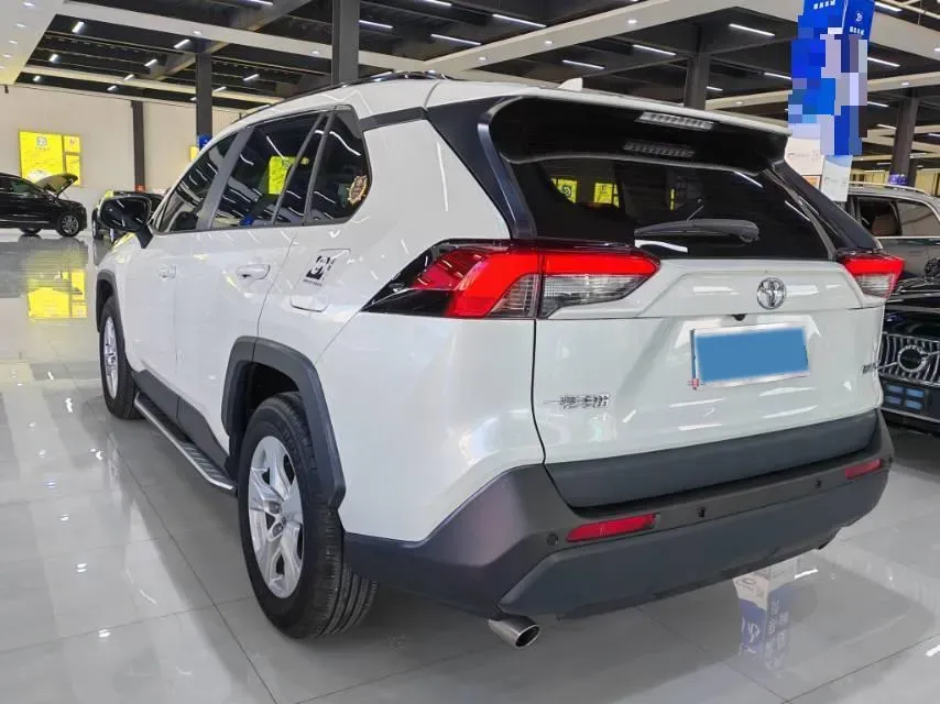 2023 Toyota RAV4 2.0L 171HP L4 CVT,autocango,china used car exporter,china ev exporter,chinese used car exporter,chinese used ev exporter