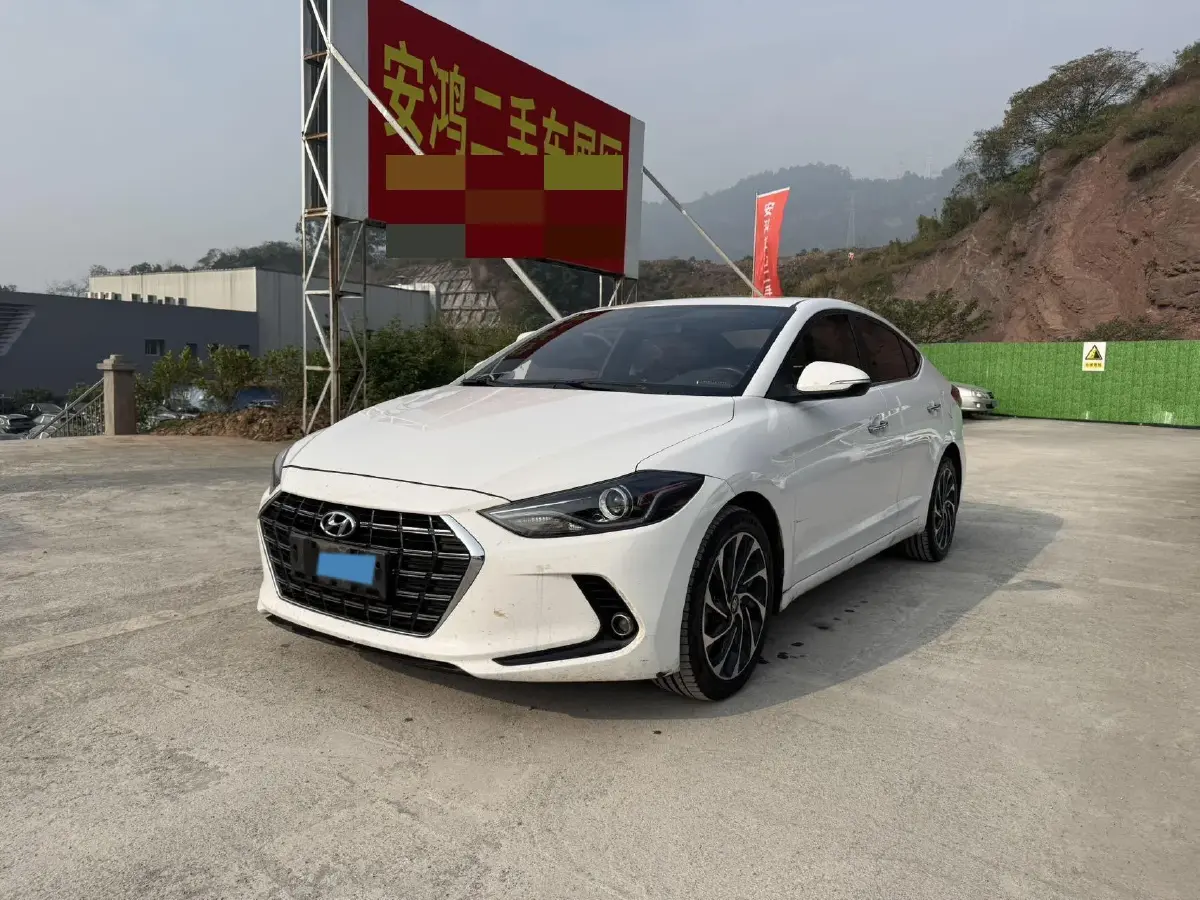 2019 Hyundai Elantra 1.4T 130HP L4 7DCT