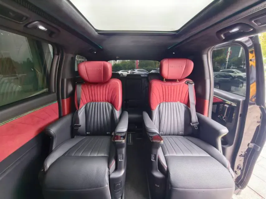 2023 GAC Trumpchi M8 2.0T 252HP L4 8AT,autocango,china used car exporter,china ev exporter,chinese used car exporter,chinese used ev exporter