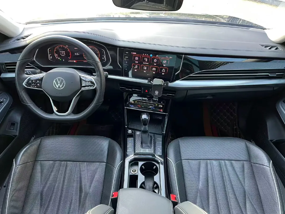 2023 Volkswagen Passat 2.0T 186HP L4 7DCT,autocango,china used car exporter,china ev exporter,chinese used car exporter,chinese used ev exporter