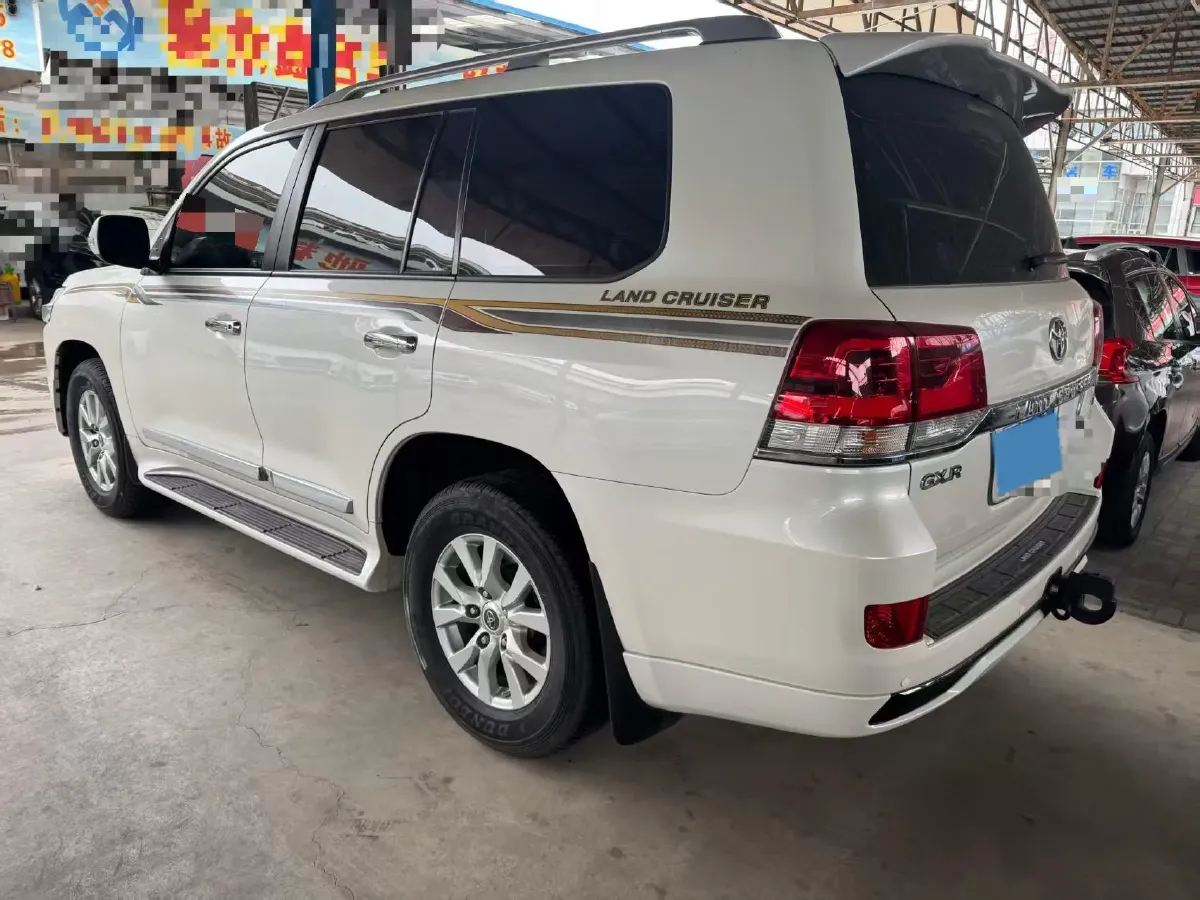2015 Toyota Land Cruiser 4.6L 310HP V8 6AT,autocango,china used car exporter,china ev exporter,chinese used car exporter,chinese used ev exporter
