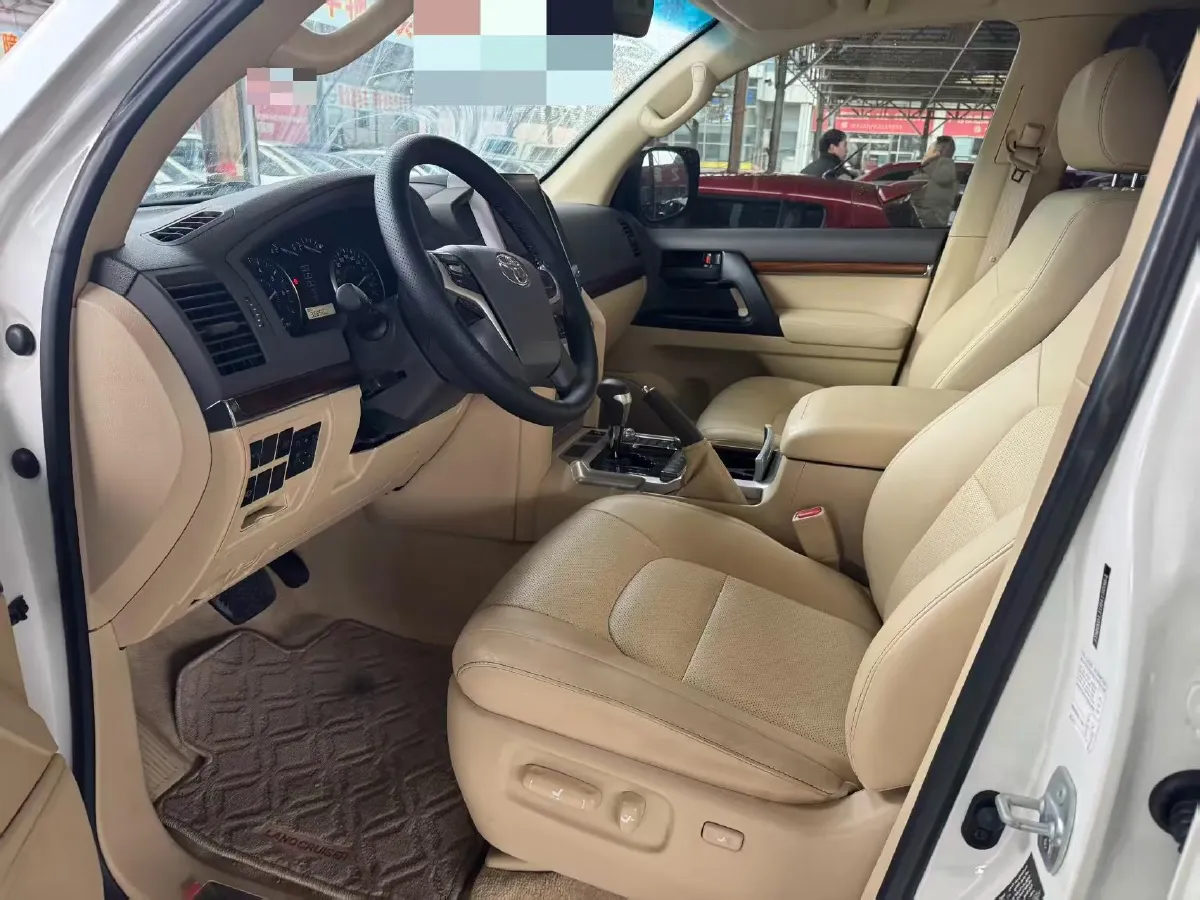 2015 Toyota Land Cruiser 4.6L 310HP V8 6AT,autocango,china used car exporter,china ev exporter,chinese used car exporter,chinese used ev exporter