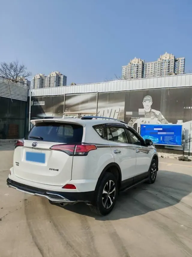 2019 Toyota Camry 2.0L 178HP L4 CVT,autocango,china used car exporter,china ev exporter,chinese used car exporter,chinese used ev exporter