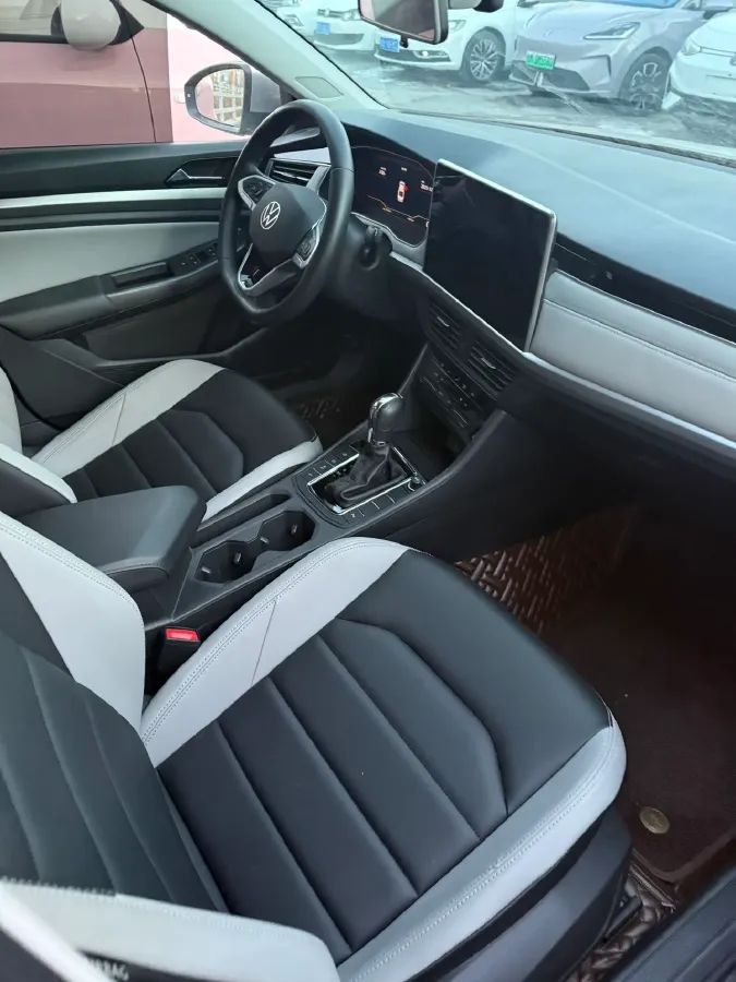 2023 Volkswagen Bora 1.5T 160HP L4 7DCT,autocango,china used car exporter,china ev exporter,chinese used car exporter,chinese used ev exporter