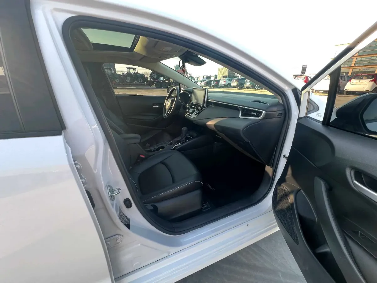 2021 Toyota Corolla 1.2T 116HP L4 CVT,autocango,china used car exporter,china ev exporter,chinese used car exporter,chinese used ev exporter