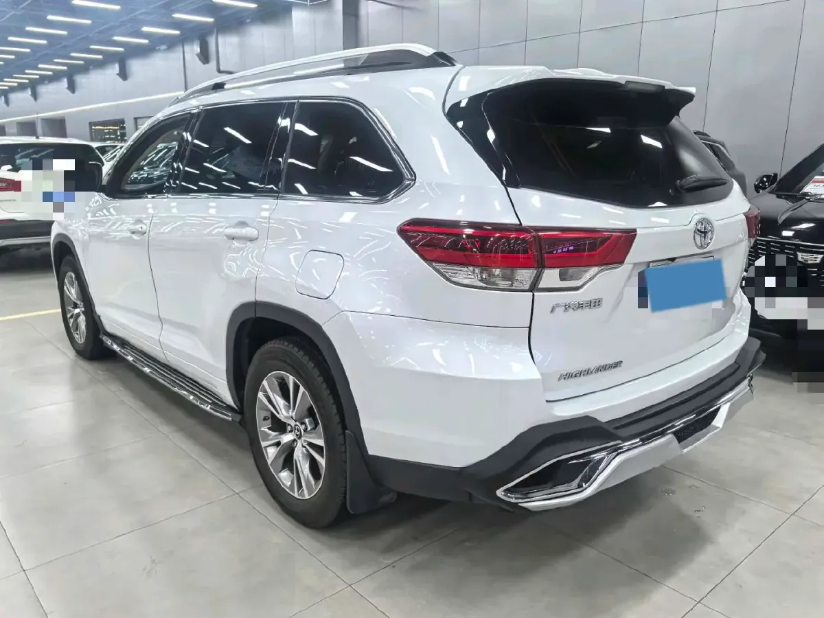 2021 Toyota Highlander 2.0T 220HP L4 6AT,autocango,china used car exporter,china ev exporter,chinese used car exporter,chinese used ev exporter