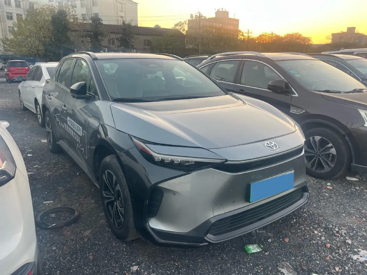 2022 Toyota bZ4X BEV 66.7KWH,autocango,china used car exporter,china ev exporter,chinese used car exporter,chinese used ev exporter