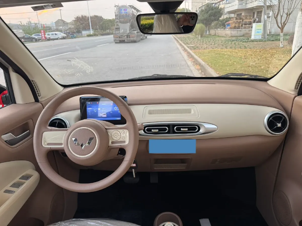 2025 WuLing HongGuang MINI EV BEV 16.2KWH,autocango,china used car exporter,china ev exporter,chinese used car exporter,chinese used ev exporter