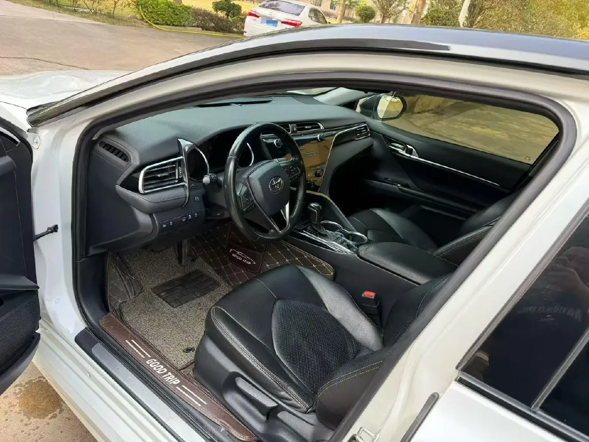 2019 Toyota Camry 2.0L 178HP L4 CVT,autocango,china used car exporter,china ev exporter,chinese used car exporter,chinese used ev exporter