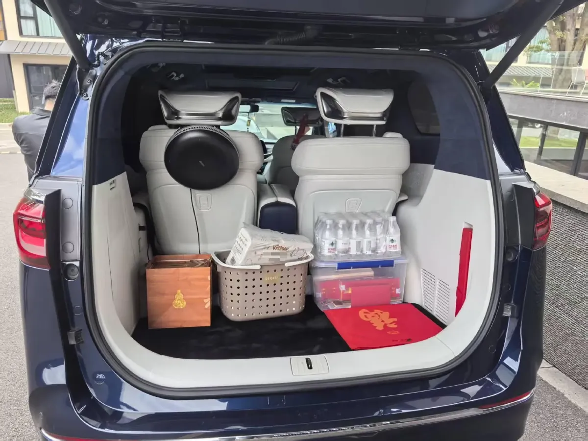 2020 Buick GL8 2.0T 237HP L4 9AT,autocango,china used car exporter,china ev exporter,chinese used car exporter,chinese used ev exporter