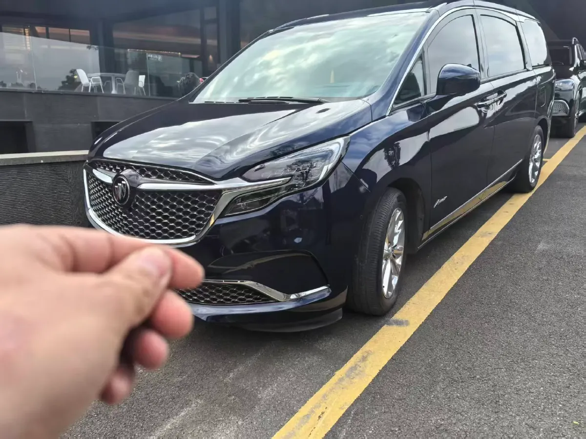 2020 Buick GL8 2.0T 237HP L4 9AT,autocango,china used car exporter,china ev exporter,chinese used car exporter,chinese used ev exporter