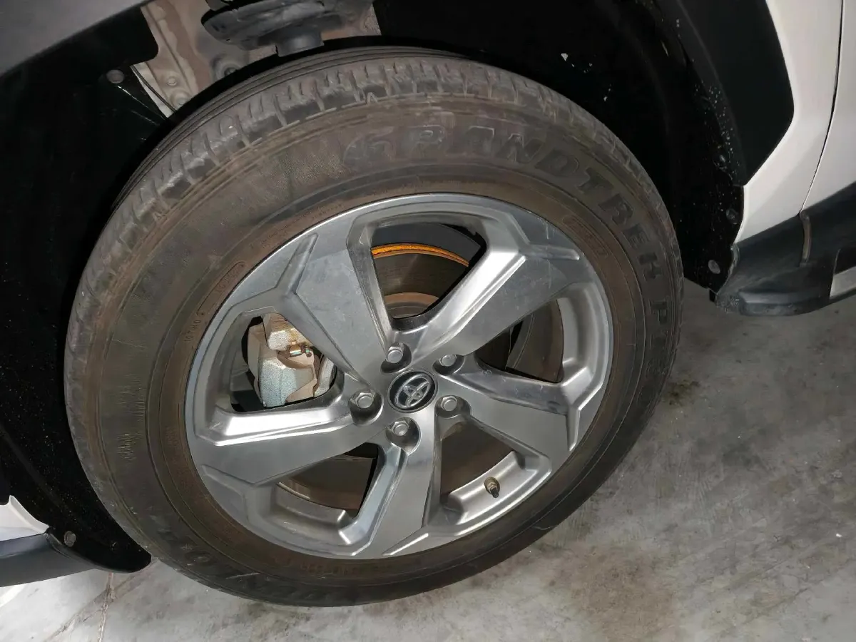 2022 Toyota RAV4 2.0L 171HP L4 CVT,autocango,china used car exporter,china ev exporter,chinese used car exporter,chinese used ev exporter