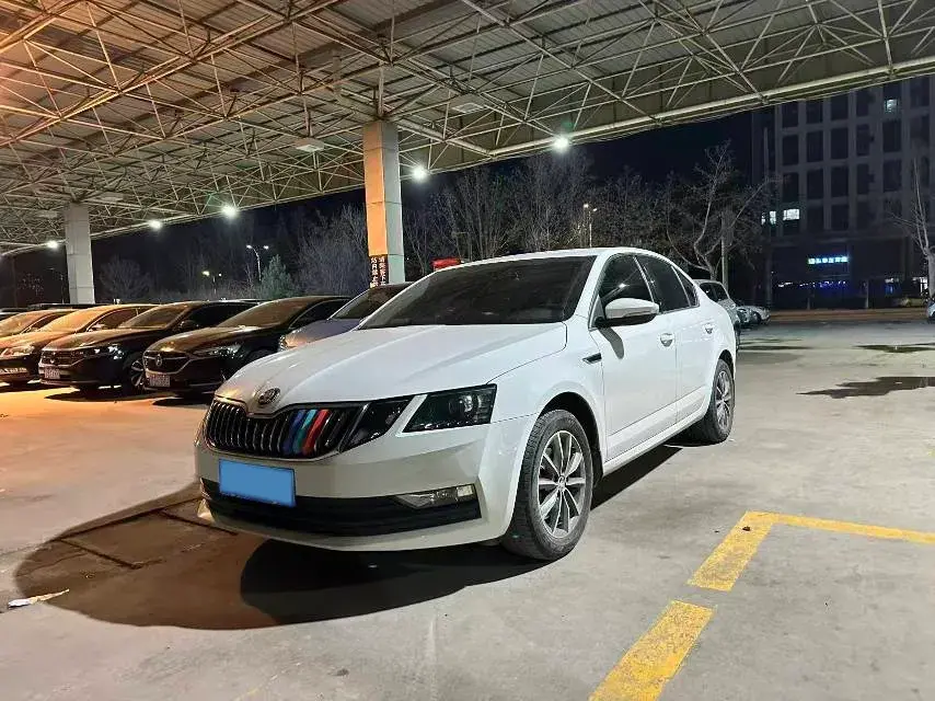 2020 Skoda Octavia 1.5L 113HP L4 6AT