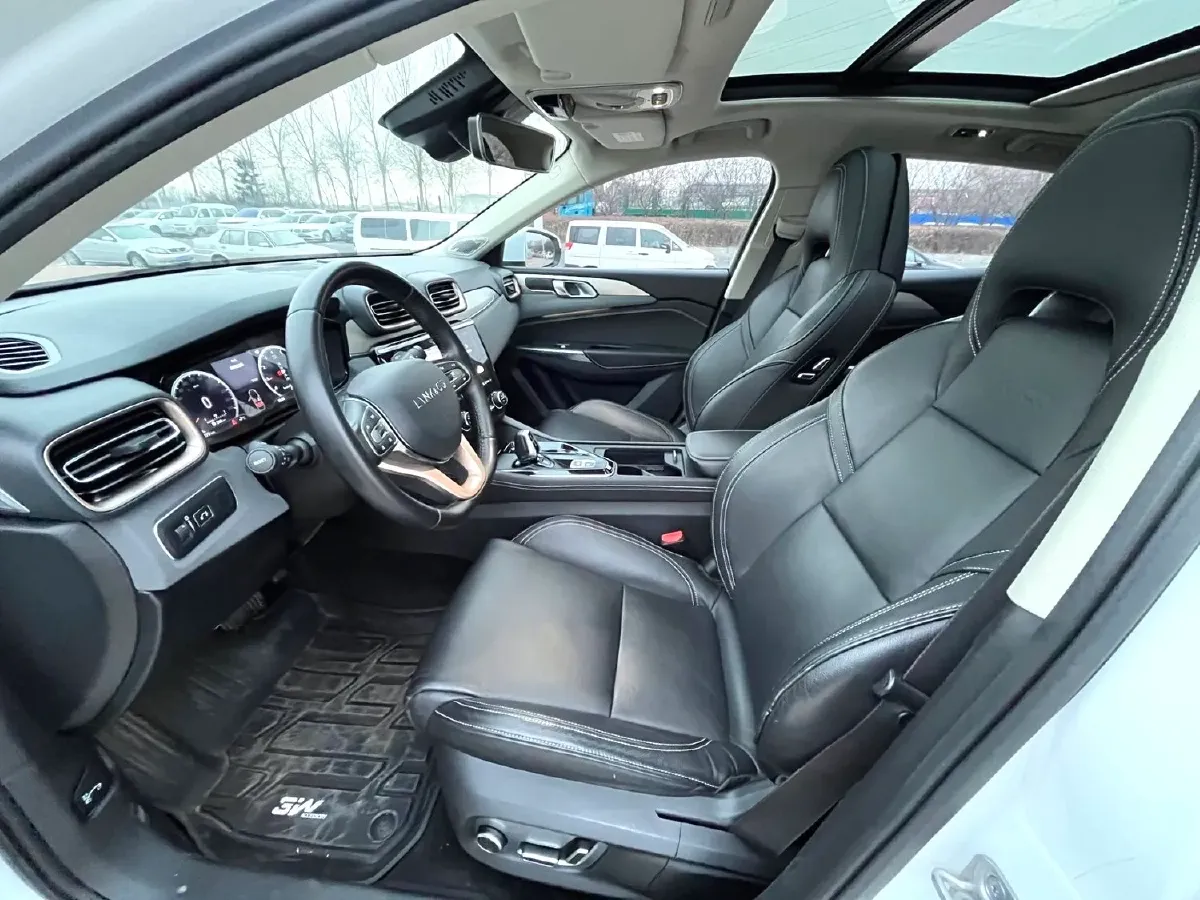 2018 Toyota C-HR 2.0L 171HP L4 CVT,autocango,china used car exporter,china ev exporter,chinese used car exporter,chinese used ev exporter