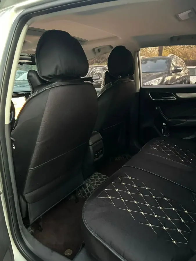 2017 Roewe i6 1.0T 125HP L3 2AT PHEV,autocango,china used car exporter,china ev exporter,chinese used car exporter,chinese used ev exporter