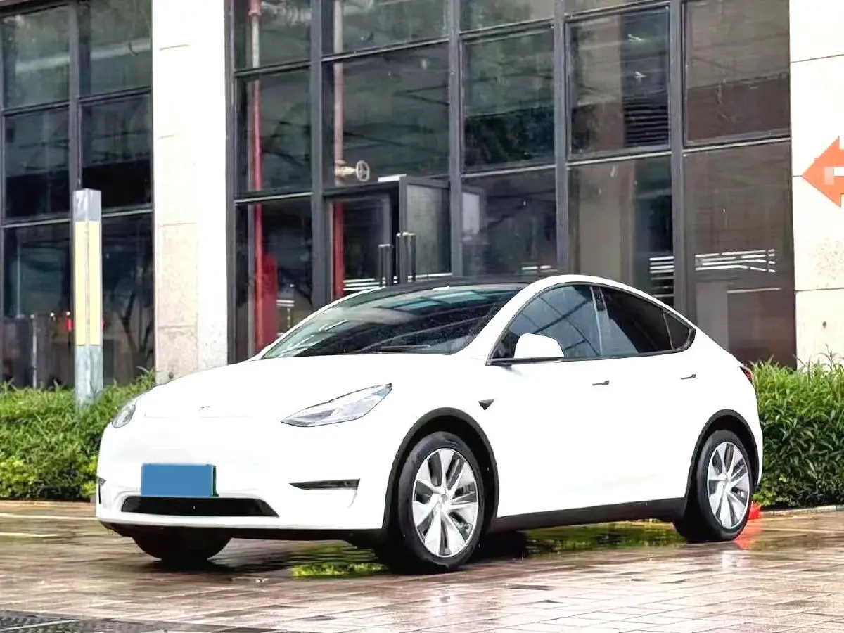 2021 Tesla Model Y BEV 60KWH