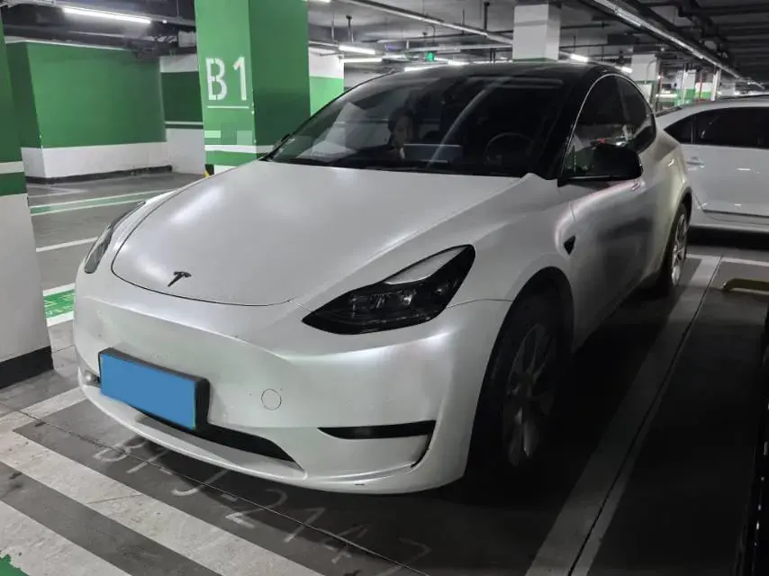 2022 Tesla Model Y BEV 60KWH