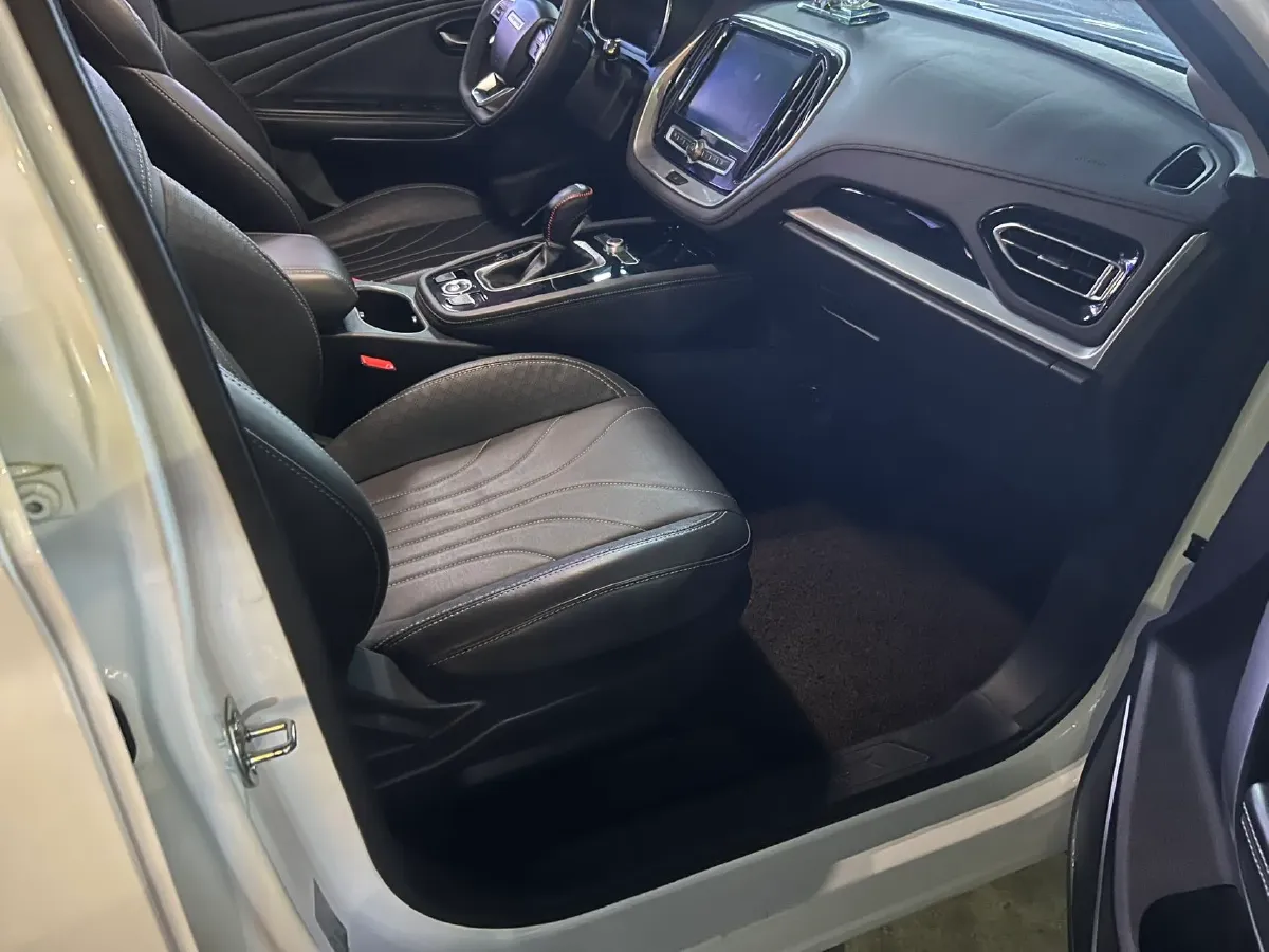 2019 Jetour X70 1.5T 156HP L4 6DCT,autocango,china used car exporter,china ev exporter,chinese used car exporter,chinese used ev exporter