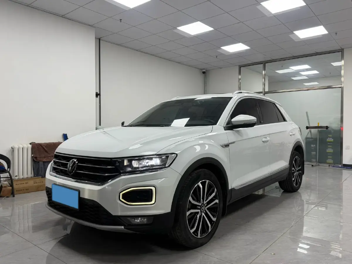 2021 Volkswagen T-Roc 1.4T 150HP L4 7DCT