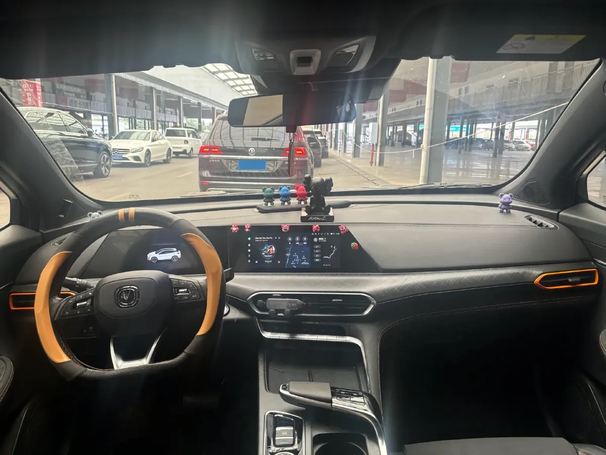 2022 ChangAn UNI-T 1.5T 188HP L4 7DCT,autocango,china used car exporter,china ev exporter,chinese used car exporter,chinese used ev exporter