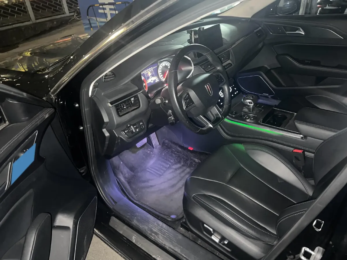 2022 HongQi H5 1.8T 197HP L4 6AT,autocango,china used car exporter,china ev exporter,chinese used car exporter,chinese used ev exporter