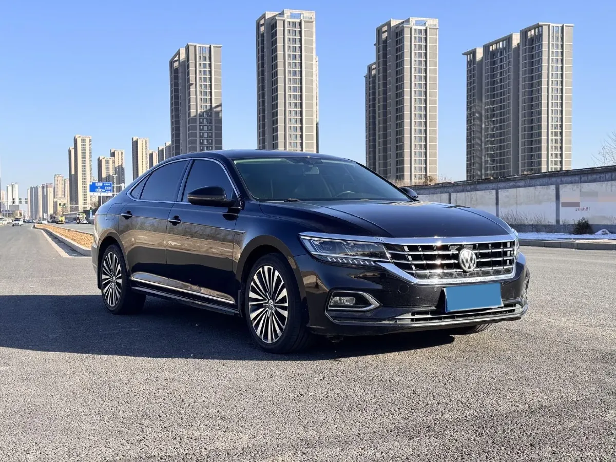 2019 Volkswagen Passat 2.0T 186HP L4 7DCT,autocango,china used car exporter,china ev exporter,chinese used car exporter,chinese used ev exporter