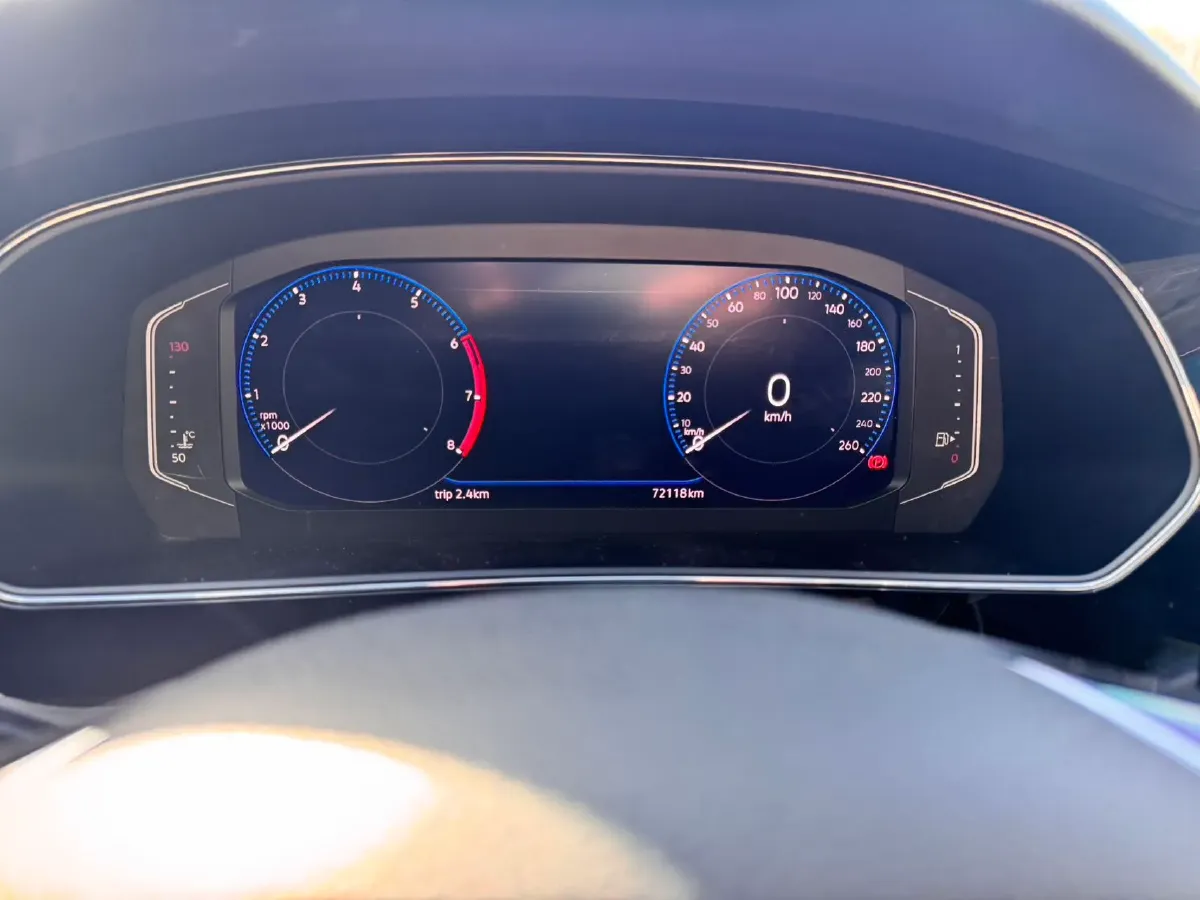 2019 Volkswagen Passat 2.0T 186HP L4 7DCT,autocango,china used car exporter,china ev exporter,chinese used car exporter,chinese used ev exporter