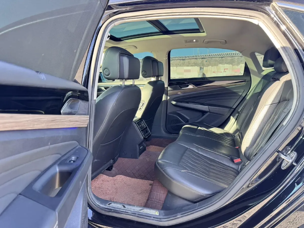 2019 Volkswagen Passat 2.0T 186HP L4 7DCT,autocango,china used car exporter,china ev exporter,chinese used car exporter,chinese used ev exporter