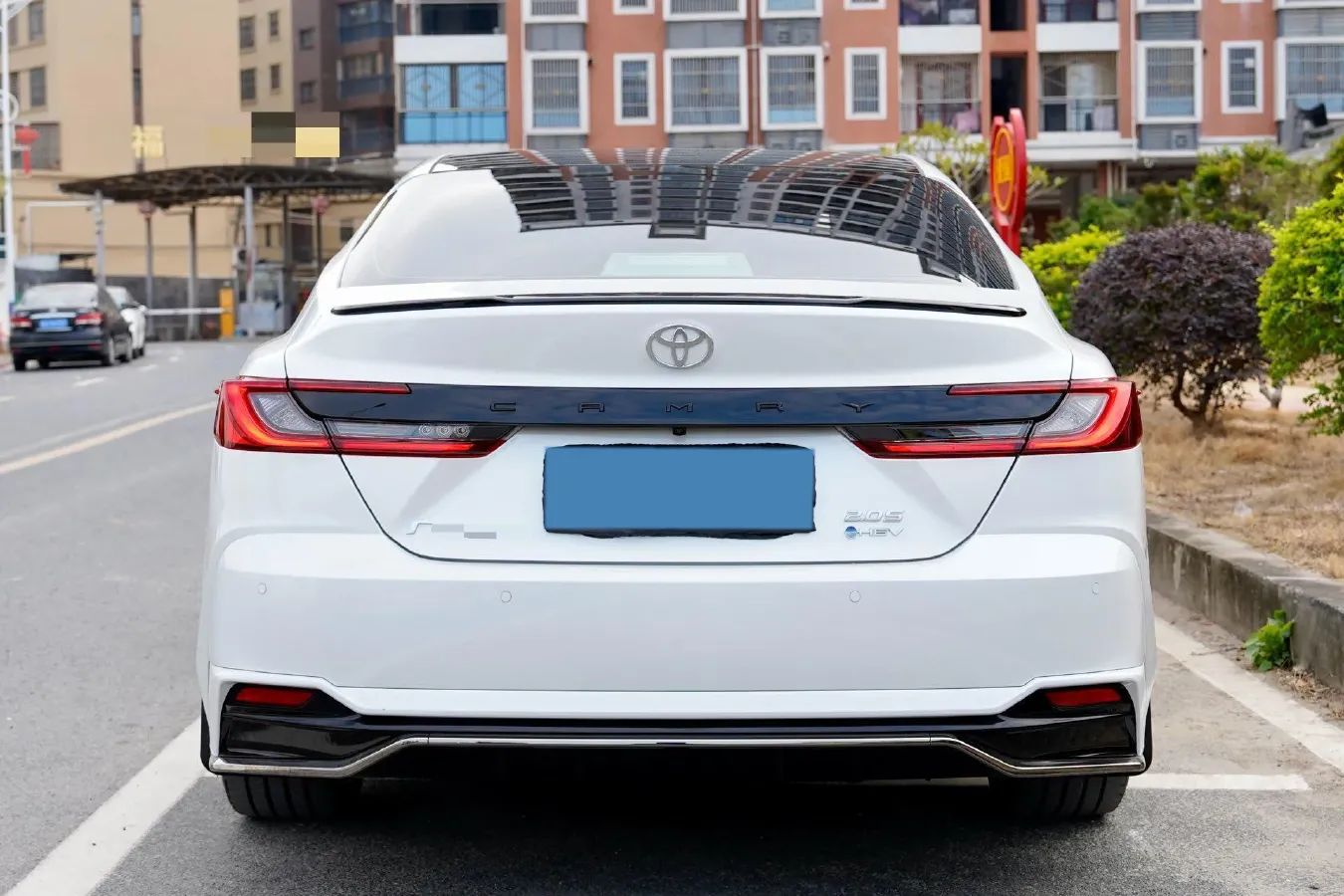 2024 Toyota Camry 2.0L 152HP L4 E-CVT Hybrid,autocango,china used car exporter,china ev exporter,chinese used car exporter,chinese used ev exporter