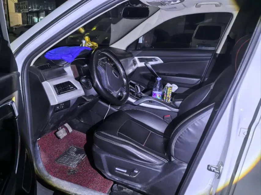 2020 Roewe i6 1.5T 169HP L4 7DCT,autocango,china used car exporter,china ev exporter,chinese used car exporter,chinese used ev exporter