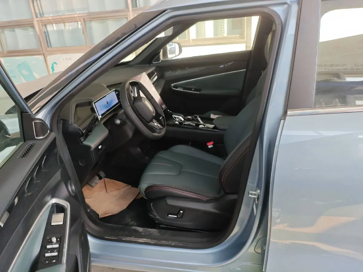 2024 Geely Azkarra 1.5T 181HP L4 7DCT,autocango,china used car exporter,china ev exporter,chinese used car exporter,chinese used ev exporter