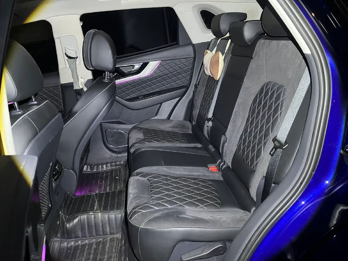 2019 HongQi HS5 2.0T 224HP L4 6AT,autocango,china used car exporter,china ev exporter,chinese used car exporter,chinese used ev exporter