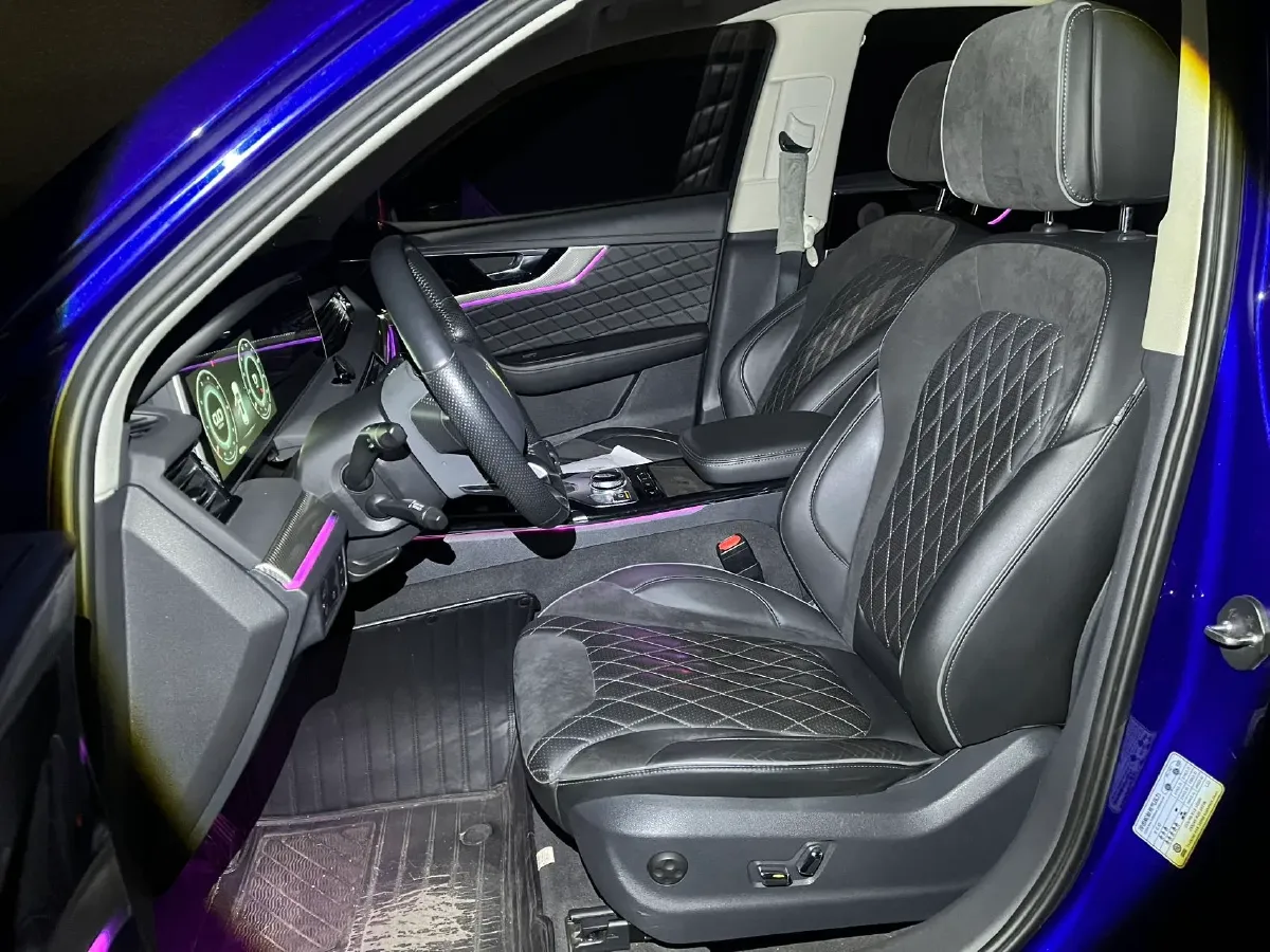 2019 HongQi HS5 2.0T 224HP L4 6AT,autocango,china used car exporter,china ev exporter,chinese used car exporter,chinese used ev exporter