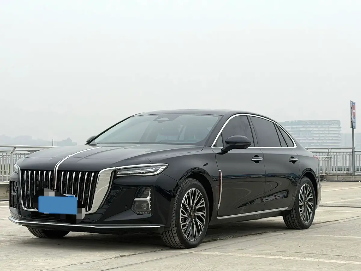 2024 HongQi H5 2.0T 224HP L4 8AT