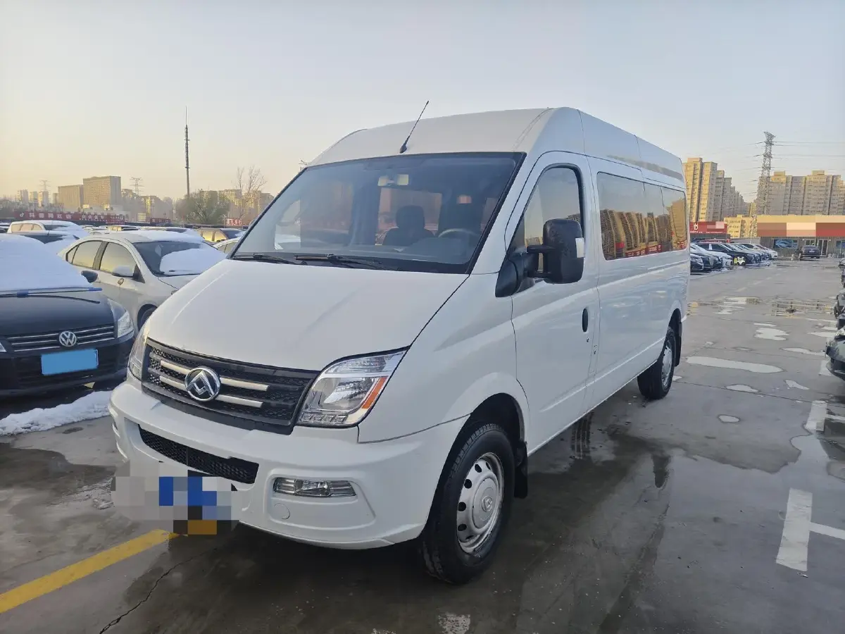 2021 MAXUS XinTu V80 2.0T 139HP L4 6MT