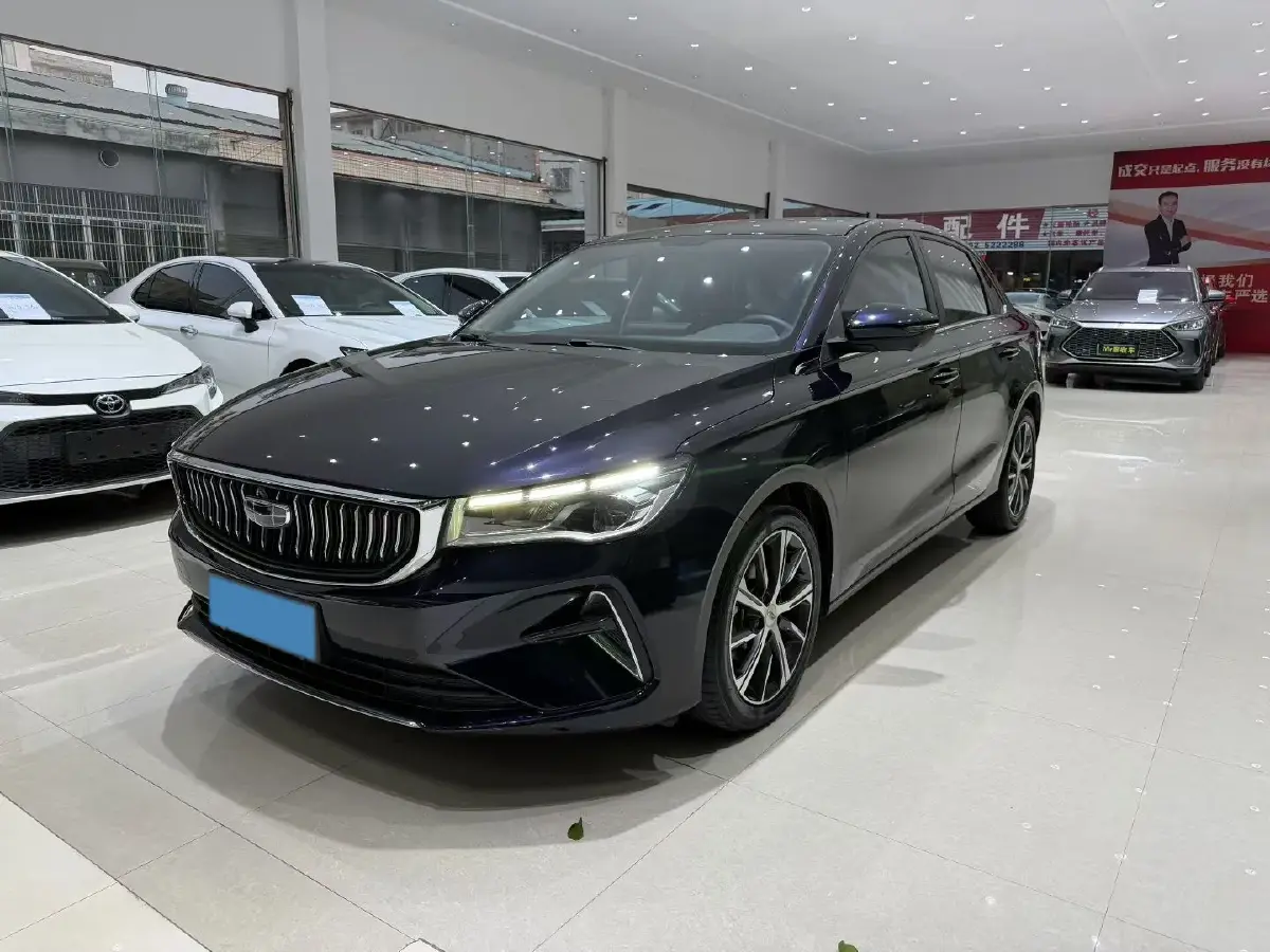 2022 Geely Emgrand 1.5L 114HP L4 CVT