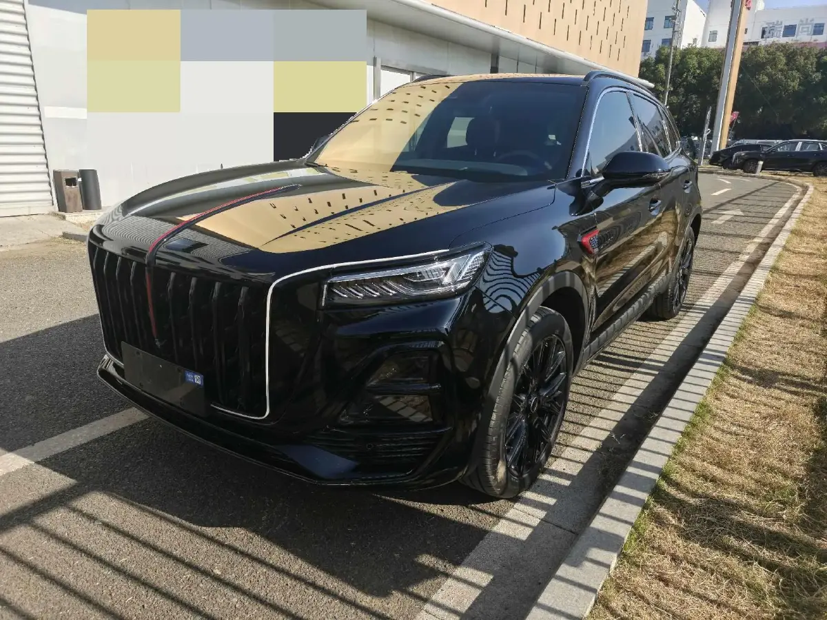 2025 HongQi HS5 2.0T 252HP L4 8AT