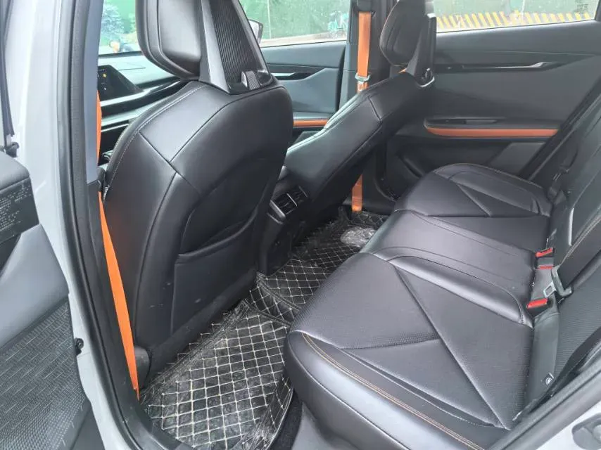 2022 ChangAn UNI-V 1.5T 188HP L4 7DCT,autocango,china used car exporter,china ev exporter,chinese used car exporter,chinese used ev exporter