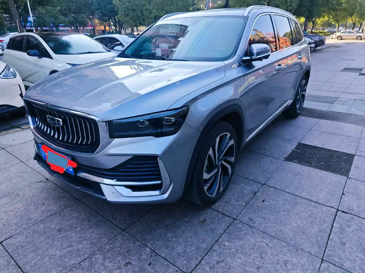 2023 Geely Monjaro 2.0T 238HP L4 8AT