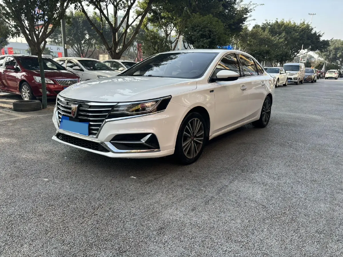 2020 Roewe i6 1.6L 125HP L4 CVT